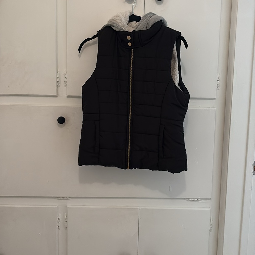 Chocolate Sherpa zippered Vest Size Mq
